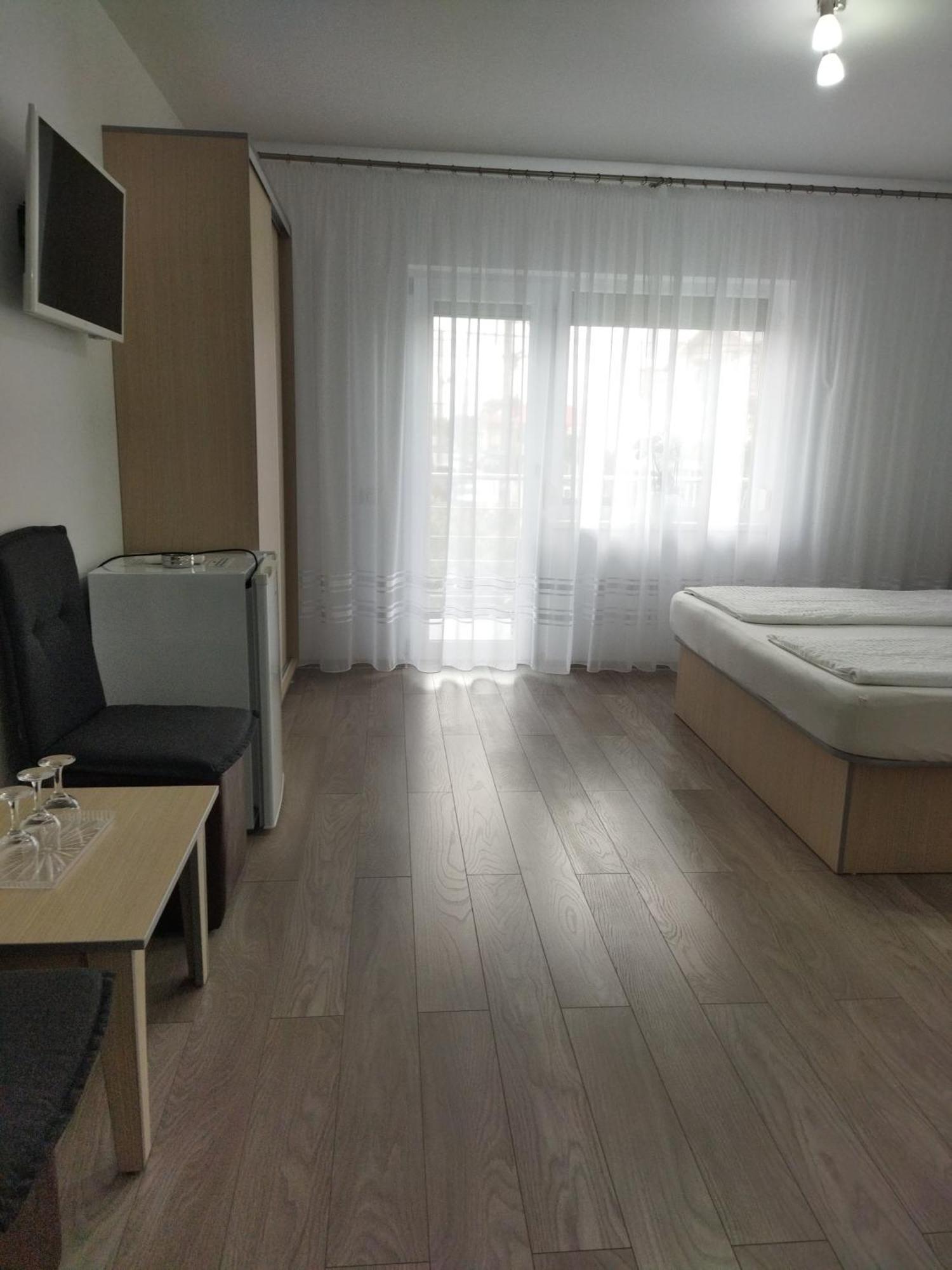 Vila Marius Două Mai Екстериор снимка